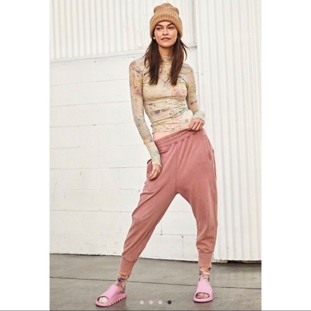 Free people june bug jogger in mauve pink medium